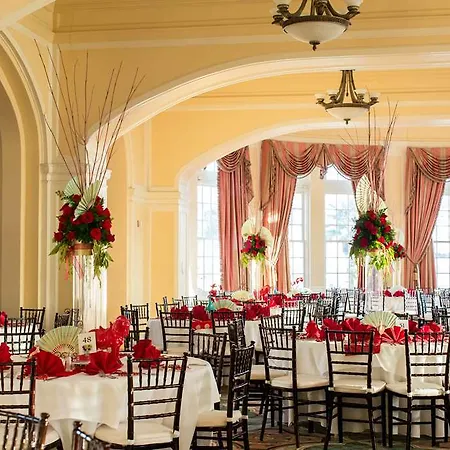 Grand Galvez Resort, Autograph Collection 